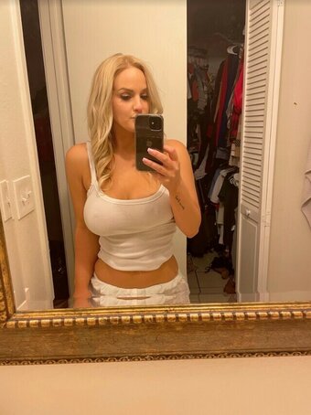 heirods / emilyyxx / heirod6 Nude Leaks OnlyFans Photo 12