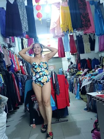 Helen Bundle Nude Leaks Photo 23