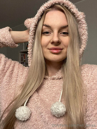 hell_lenaa / Sky Pierce / hell.lena Nude Leaks Photo 17