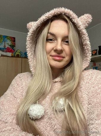 hell_lenaa / Sky Pierce / hell.lena Nude Leaks Photo 19