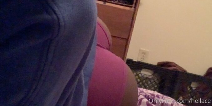 hellace Nude Leaks Photo 1