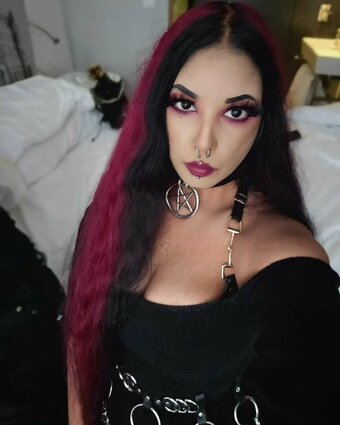 Hellhemma Nude Leaks Photo 11