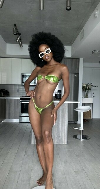 Hello, Bombshell / bombshell79 / hello bombshell / hellobombshellhawaii Nude Leaks OnlyFans Photo 19