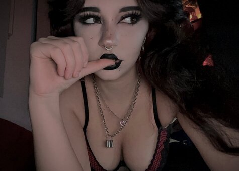 Hello.kitty666 / h3llo_k1tty666 / hellokitt__ynomber Nude Leaks OnlyFans Photo 2