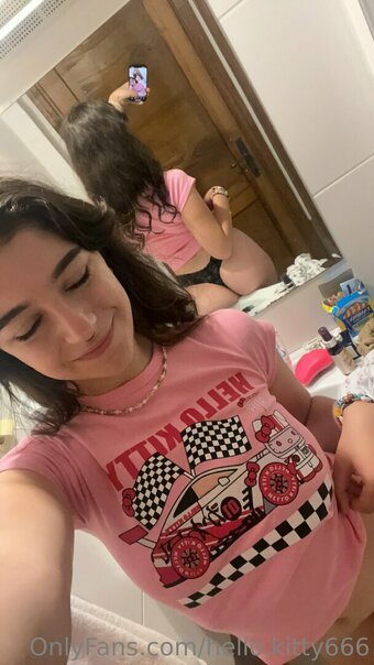Hello.kitty666 / h3llo_k1tty666 / hellokitt__ynomber Nude Leaks OnlyFans Photo 14