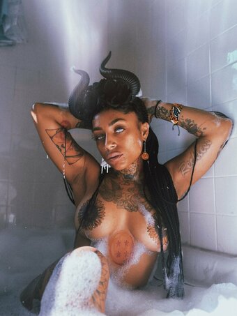 Hello0mcfly / helloomcfly Nude Leaks OnlyFans Photo 11