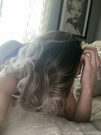 hellohaileyy Nude Leaks Photo 6