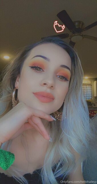 hellohaileyy Nude Leaks Photo 7