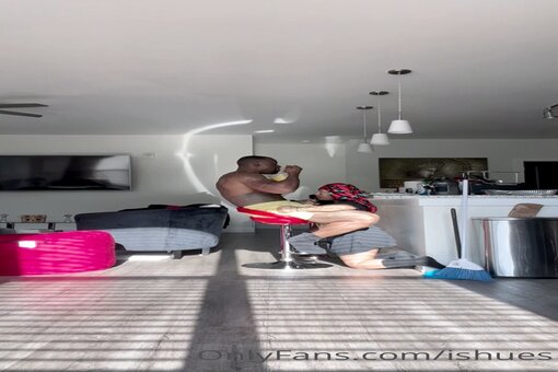 helloomcfly / https: / ishues Nude Leaks OnlyFans Photo 26