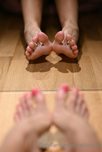 hellostroll Nude Leaks Photo 5