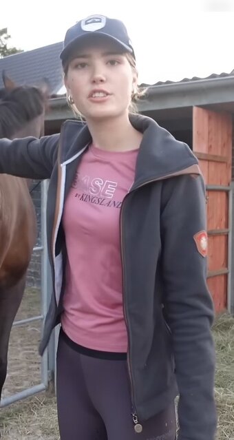 Heylea Nude Leaks Photo 2