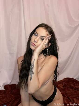 Heyleee Nude Leaks OnlyFans Photo 2