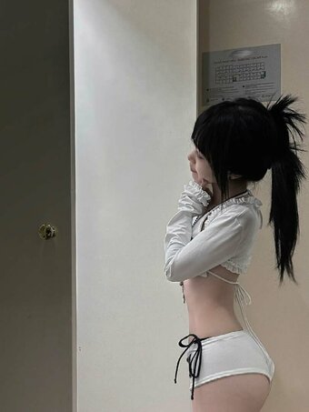Heyychie Nude Leaks Photo 14