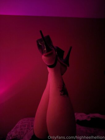 highheelhellion Nude Leaks Photo 16