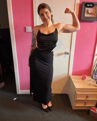 hipthrustqueen Nude Leaks OnlyFans Photo 1