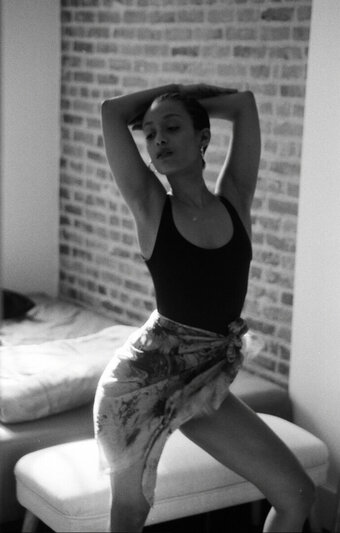 Honnete Bas / honnetebas Nude Leaks Photo 10