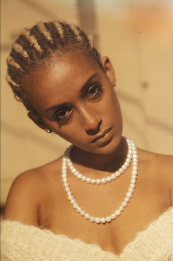 Honnete Bas / honnetebas Nude Leaks Photo 18