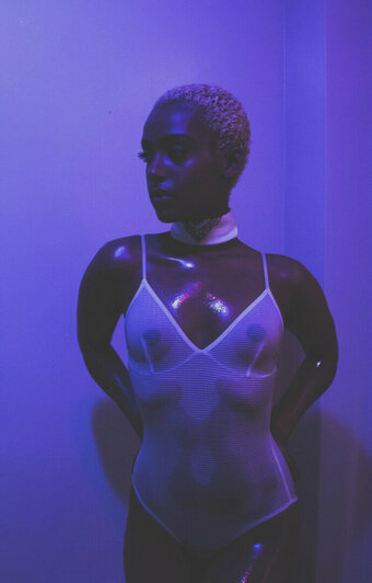 Honnete Bas / honnetebas Nude Leaks Photo 32