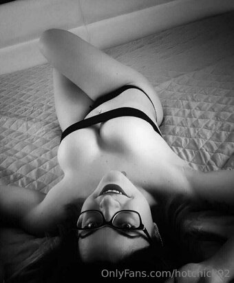 hotchick92 Nude Leaks Photo 4