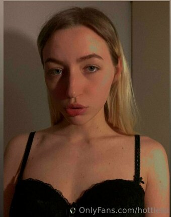 hottless Nude Leaks Photo 5