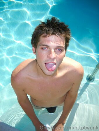 httptwunk Nude Leaks Photo 2