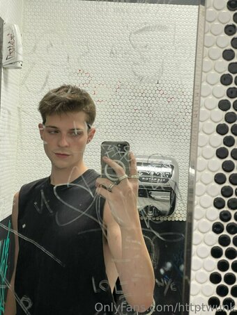 httptwunk Nude Leaks Photo 9