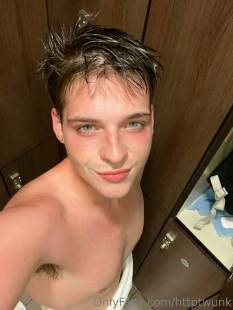 httptwunk Nude Leaks Photo 13