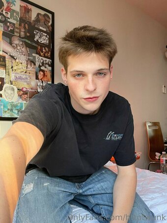 httptwunk Nude Leaks Photo 15