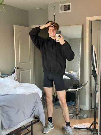 httptwunk Nude Leaks Photo 18