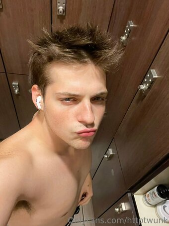 httptwunk Nude Leaks Photo 24