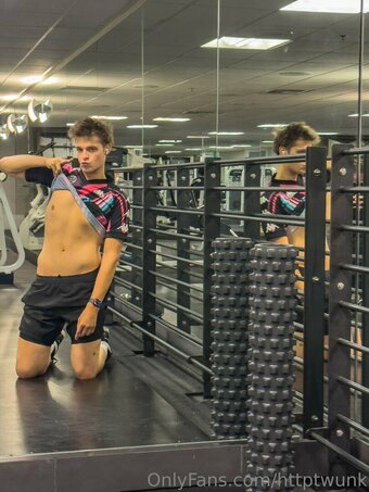 httptwunk Nude Leaks Photo 25