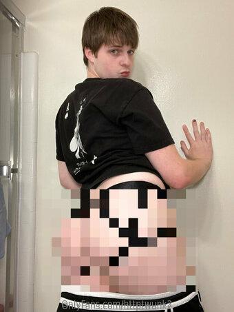 httptwunk2 Nude Leaks Photo 2