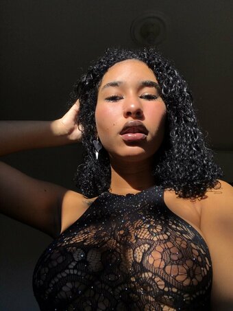 Httvitoria Nude Leaks Photo 5