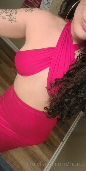 hun.e Nude Leaks Photo 2
