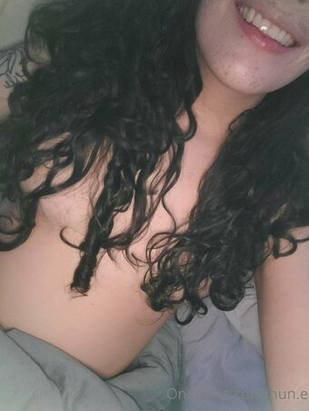 hun.e Nude Leaks Photo 5