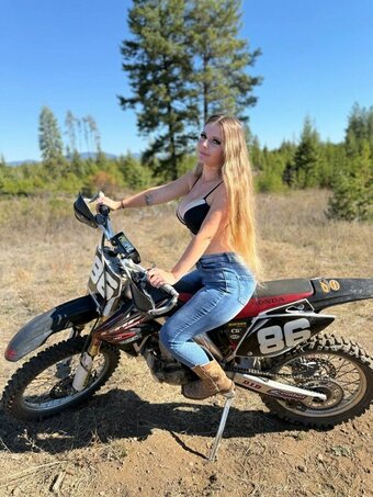 Huntersteph18 / candyrose1813 / https: / steph1813 Nude Leaks OnlyFans Photo 4