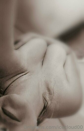 icecloud00 Nude Leaks Photo 10