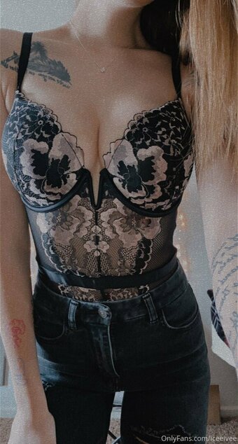 iceeivee Nude Leaks Photo 22