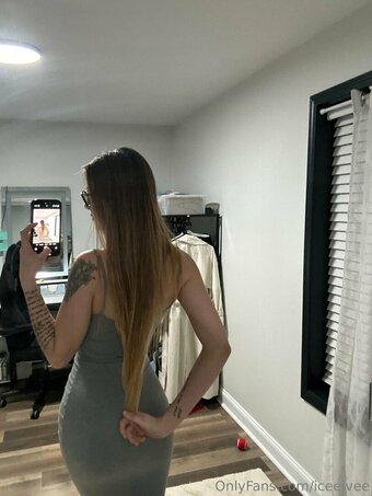 iceeivee Nude Leaks Photo 27