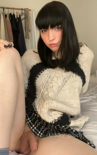 Icky Peach Nude Leaks Photo 15