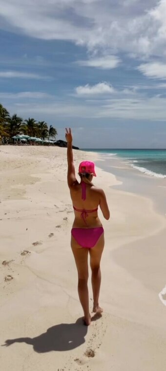 iJustine Nude Leaks OnlyFans Photo 12