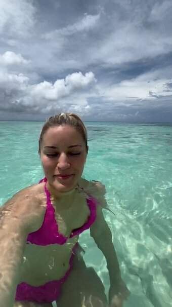 iJustine Nude Leaks OnlyFans Photo 20