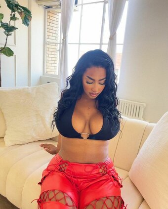 iLLi.y Nude Leaks Photo 10