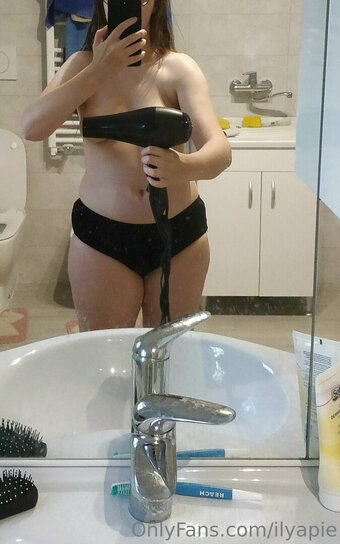 ilyae Nude Leaks Photo 9