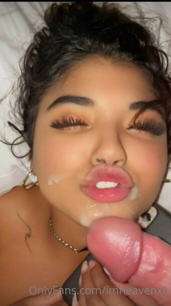 imzayda Nude Leaks Photo 29
