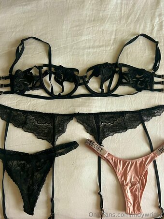 indywright Nude Leaks Photo 13