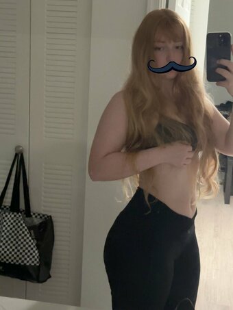 Initialelon / Megelonbox Nude Leaks Photo 13