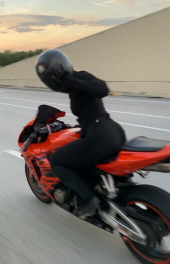 Initialelon / Megelonbox Nude Leaks Photo 16