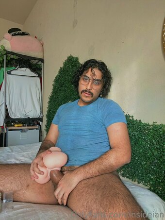 insideian Nude Leaks Photo 13