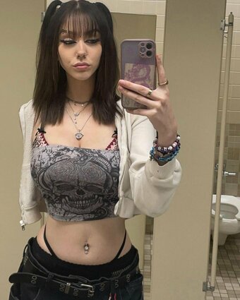 ipukeglitter420_ / ipukeglitter._ / ipukeglitter420 / kaitlin perez Nude Leaks Photo 17